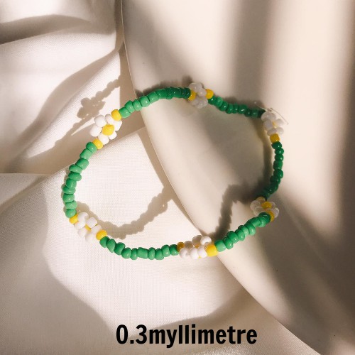 Vòng tay hạt cườm hình bông hoa màu xanh lá cây handmade | 0.3myllimetre | Green daisy flower beaded bracelet
