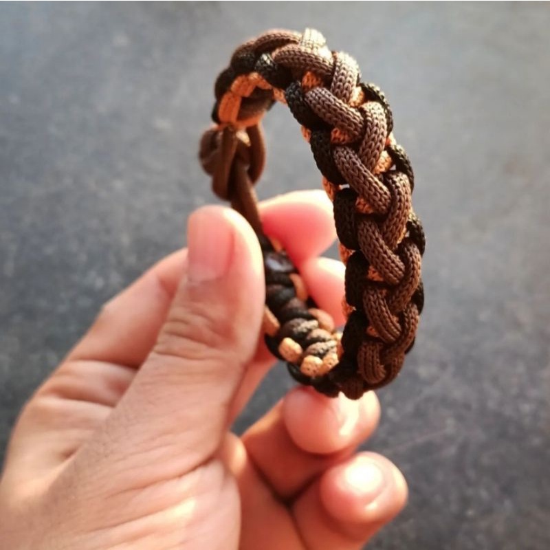 Vòng tay nam nữ - Vòng tay paracord mang phong cách mới
