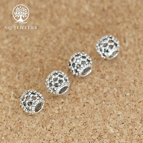 Charm bạc xỏ ngang hình hoa văn - NQ Jewelry