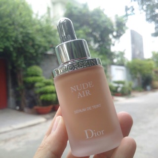 Kem nền dior Nude air