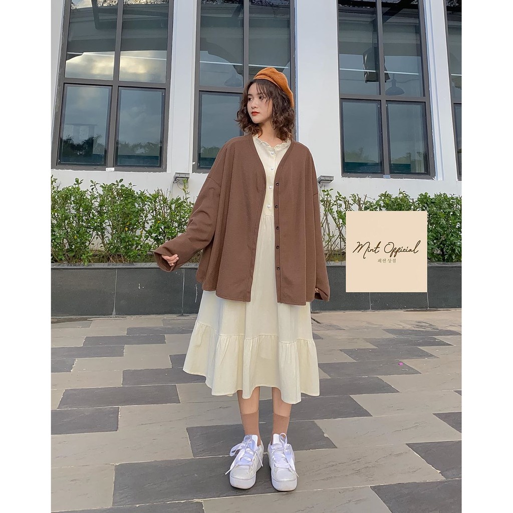 ÁO CARDIGAN NỈ LÌ OVERSIZE CỔ V CÚC DỌC XÁM NÂU - ÁO CADIGAN LEN MỎNG 2 MÀU NÂU XÁM | BigBuy360 - bigbuy360.vn