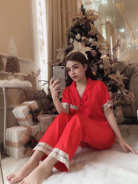 Bộ ngủ nữ pijama tay cộc quần dài viền chữ chất lụa satin không bai xù.fre size 60kg.Sẵn nhiều màu AT101 | BigBuy360 - bigbuy360.vn