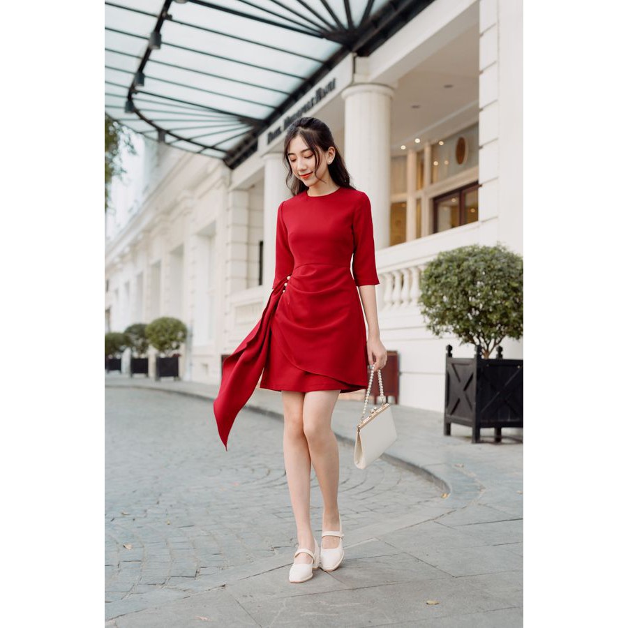 Váy cổ tròn nơ eo thân trên tơ xù 150k