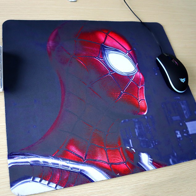 Lót Chuột Hình QcK Size 45 x 40 cm Classic - Avenger - SpiderMan - Roglogo - Captian America ( New 100% )