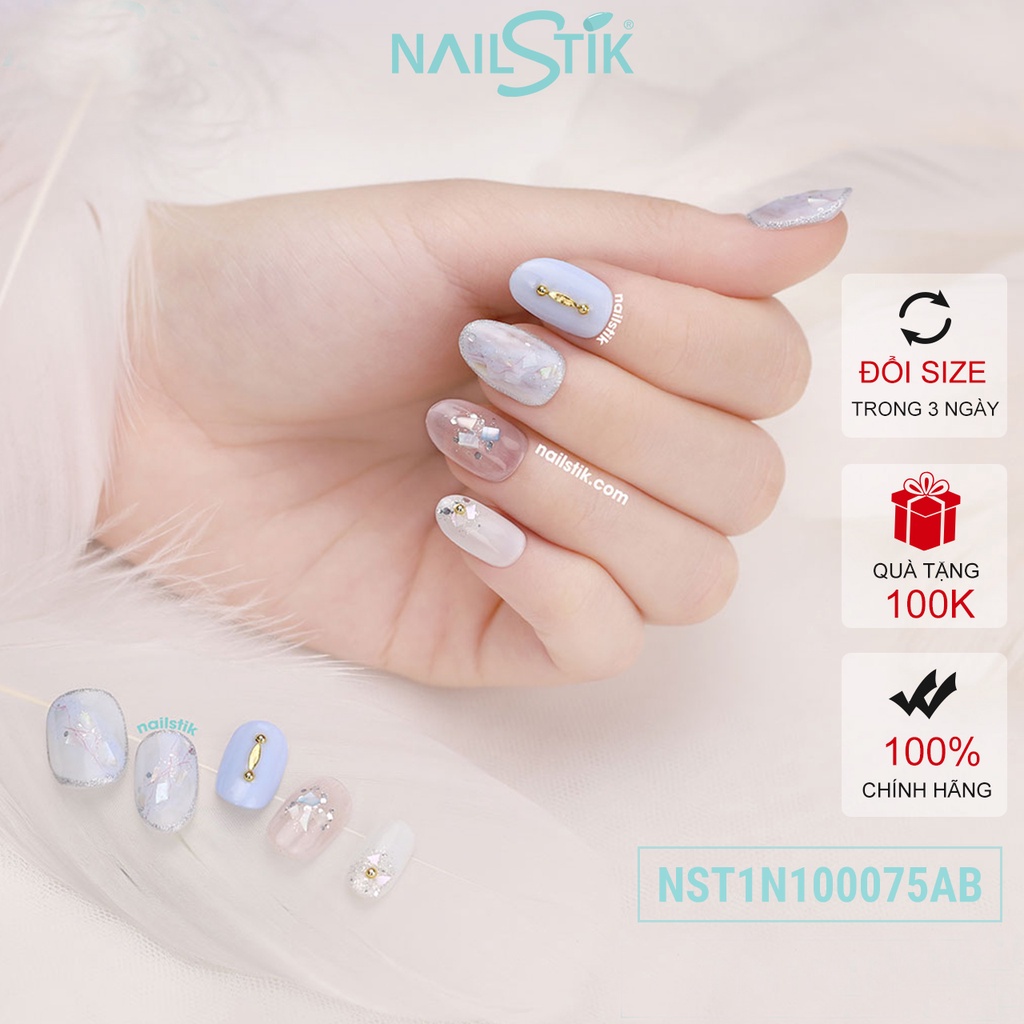 Móng úp thiết kế by NAILSTIK, màu xanh dương lợt, form móng bầu, ngắn/dài, 075