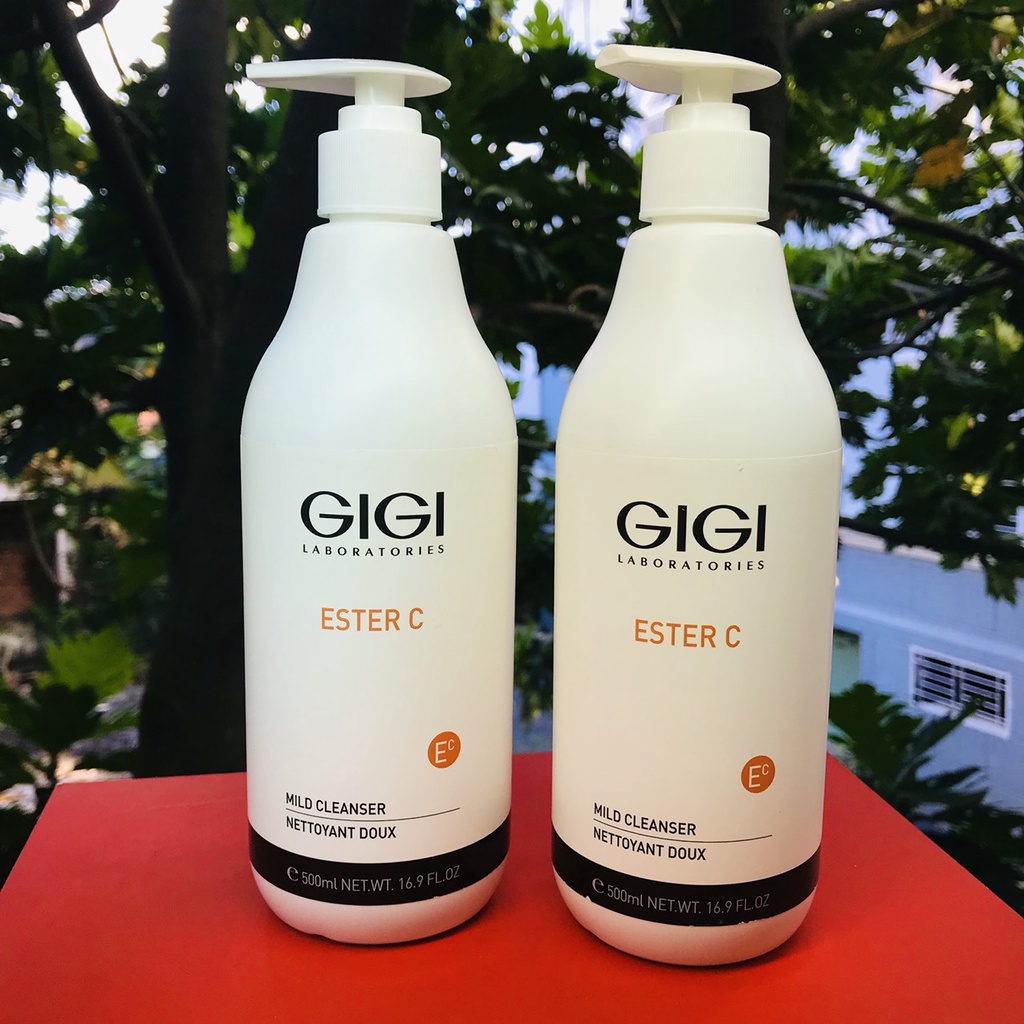 GiGi Ester C Mild Cleanser - sữa rửa mặt làm sạch và trắng da.