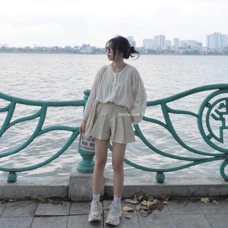 Quần short vải xếp li giả váy Bazic one | BigBuy360 - bigbuy360.vn