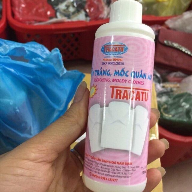 Tẩy mốc quần áo