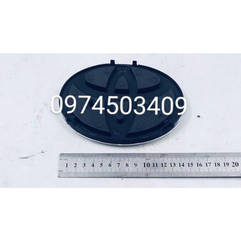 Logo biểu tượng Toyota trang trí ô tô, dài 15cm rộng 9cm