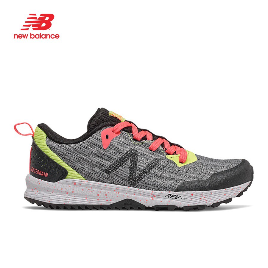 Giày chạy bộ trẻ em NEW BALANCE YPNTRST3