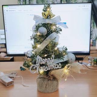 Cây thông noel nhí để bàn C29 kèm đèn trang trí giáng sinh