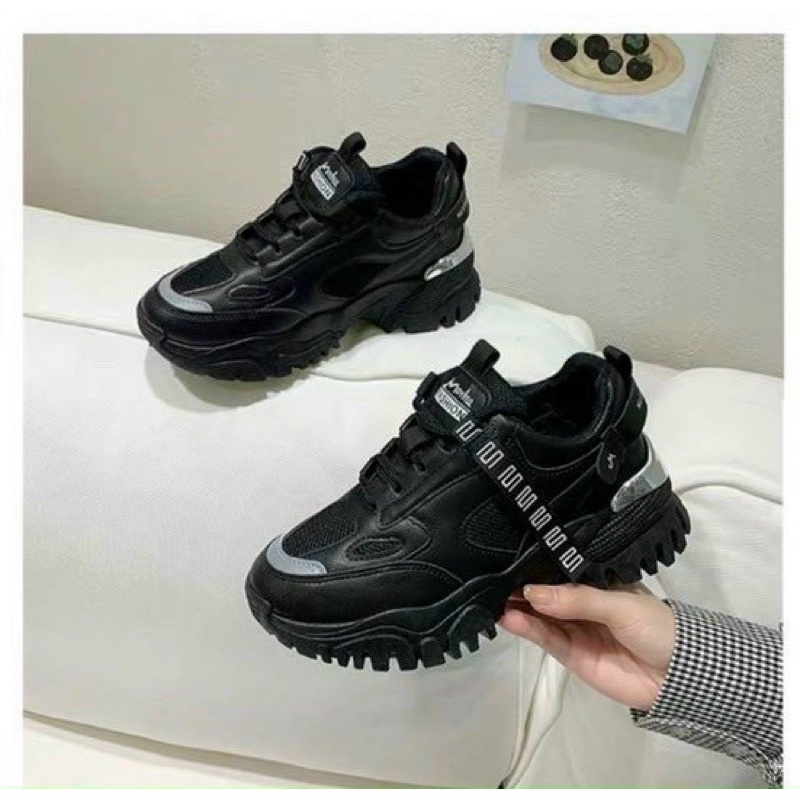 Giày Thể Thao Sneaker Nữ Đế Răng Cưa Màu Đen Siêu Hot