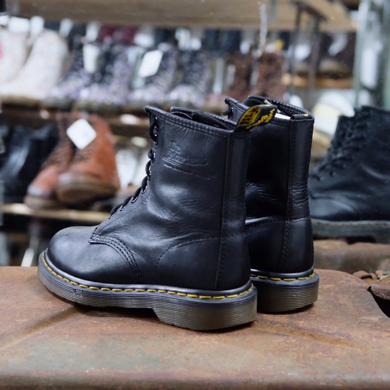 Giày Dr Martens 1460 chính hãng đã qua sử dụng