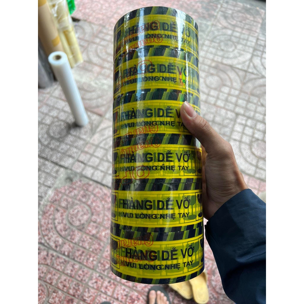 Băng keo hàng dễ vỡ 1 cuộn