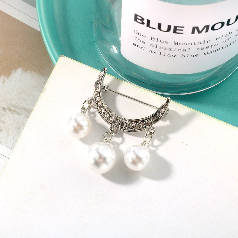 Trâm Cài Áo Hình Trăng Khuyết Giản Dị Đính Ngọc Trai Xinh Xắn