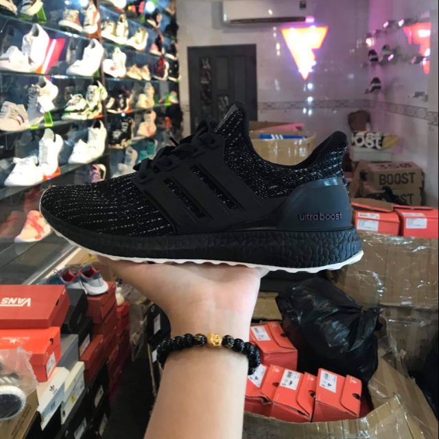 Giày thể thao ub 4.0