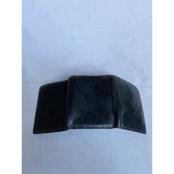 Túi ví chuẩn si. Túi ví qua sử dụng. Khách vui lòng xem hình nếu muốn biết thêm thông tin sản phẩm mời khách vô chat nhé