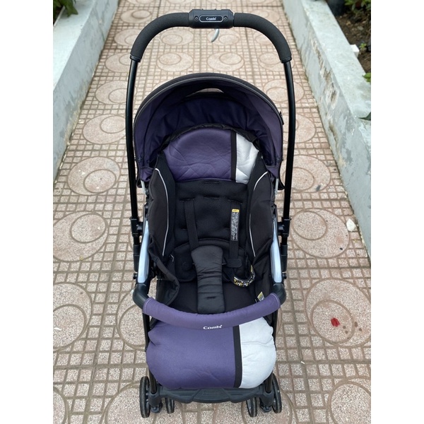 xe đẩy Combi caldia auto 4cas