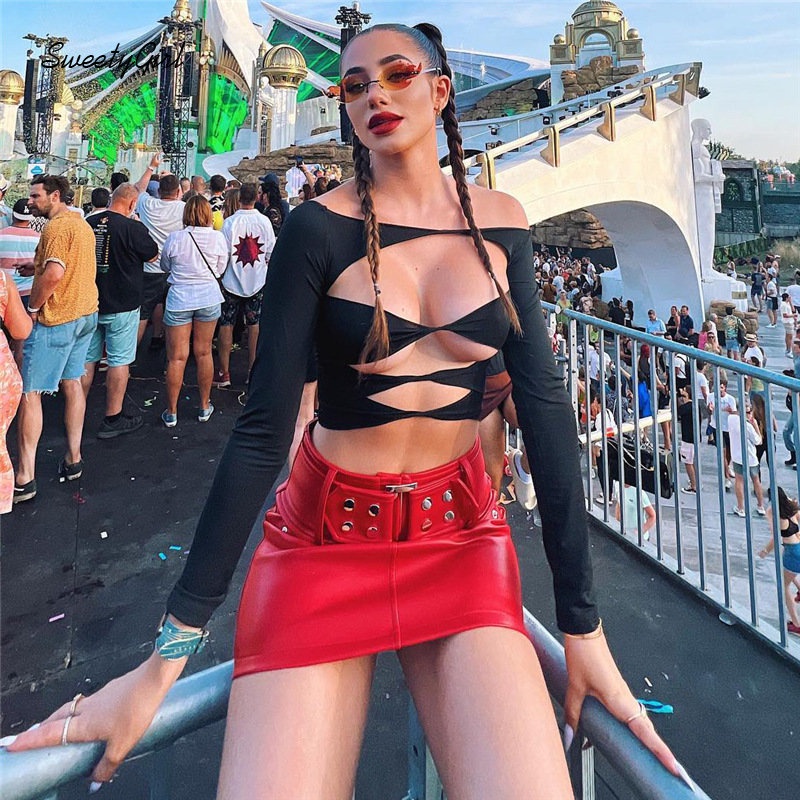 Áo Thun Croptop Tay Dài Dáng Ôm Khoét Vai Màu Đen Trơn Thời Trang 2022 Quyến Rũ Cho Nữ