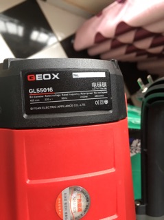 MÁY CƯA XÍCH GEOX CHẠY ĐIỆN