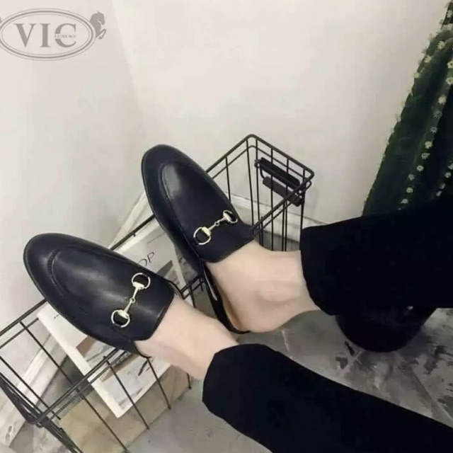 Sục xích da trơn đen nam