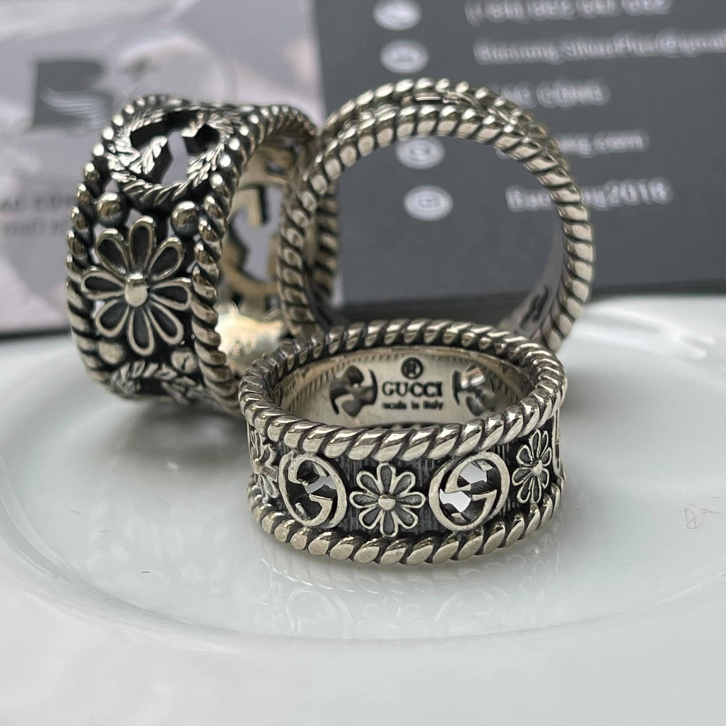 Nhẫn nam khắc hoa gucci thời thượng