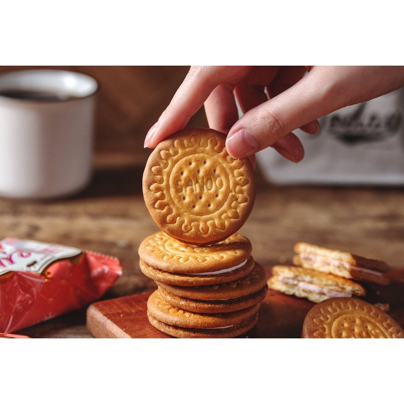 Bánh quy SANDO CROWN nhập khẩu hàn quốc 161g - 크라우산도