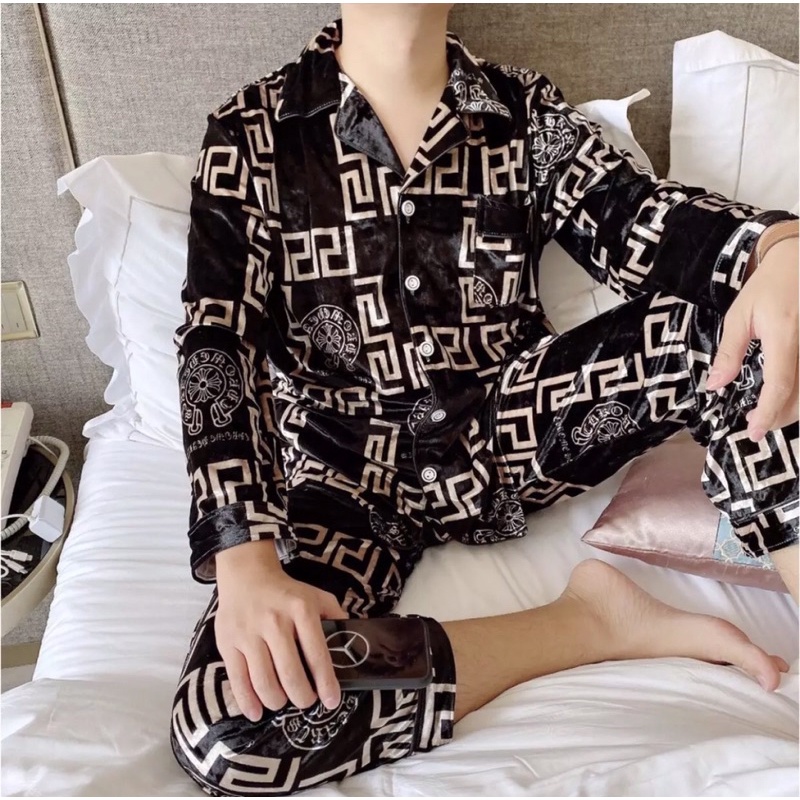 Bộ ngủ nam tay dài quần dài hoạ tiết versage chất kate siêu đẹp màu đen - Pijama nam đồ ngủ