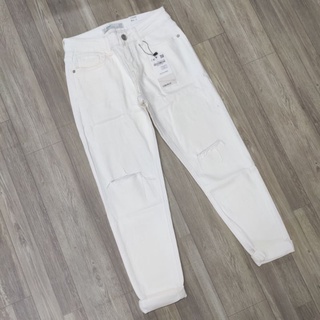 Quần jean boy CT jean rách gối màu trắng