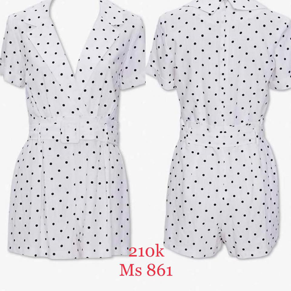 Jumpsuit ngắn chấm bi