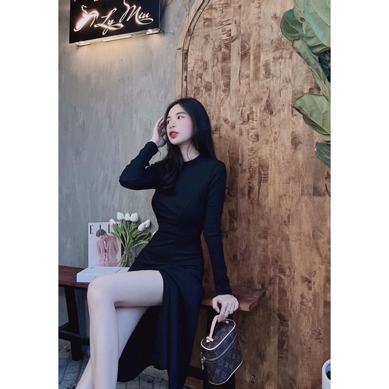 Đầm body xẻ tà tay dài chất xịn sò
