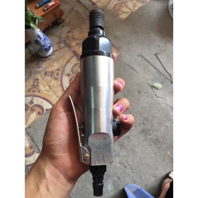 Máy bắn vít bằng hơi