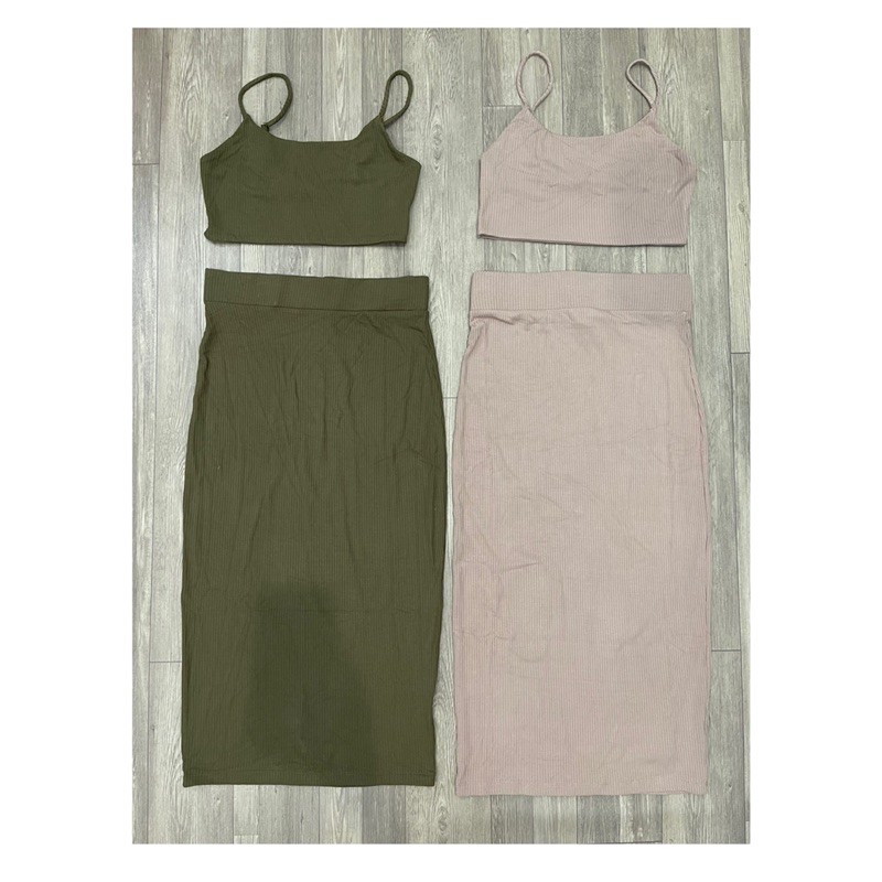 Set Áo Croptop Chân Váy Midi Thun Gân F21