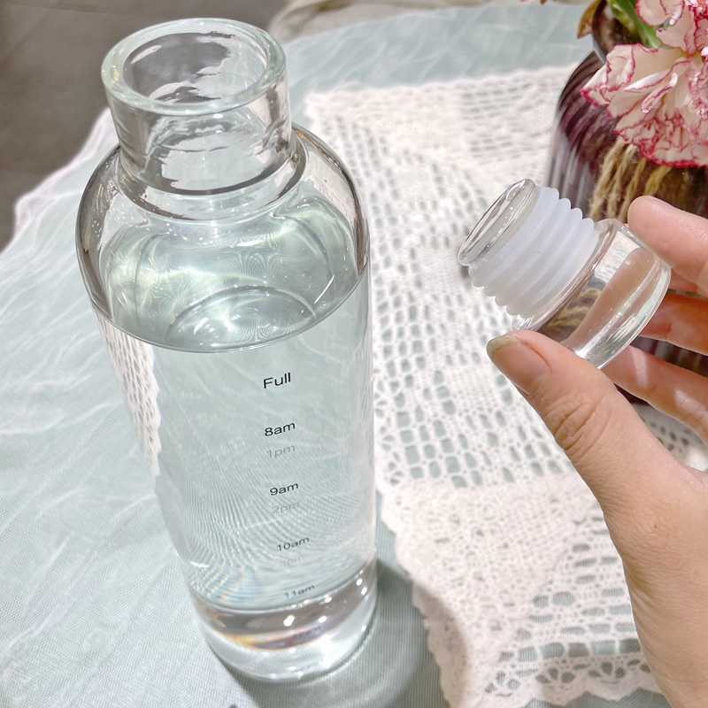 Bình nước bằng thủy tinh Volemer có thang đo thời gian đơn giản tiện lợi