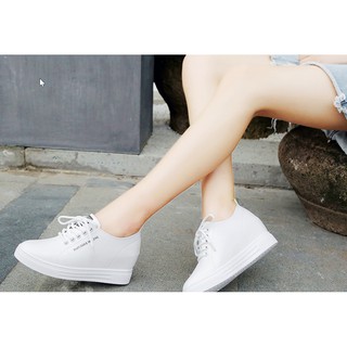 GIÀY THỂ THAO NỮ TRẮNG ĐỘN ĐẾ