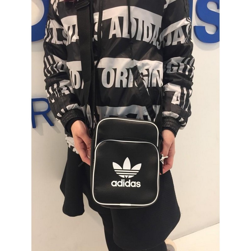 ⚡️Free Ship⚡️Túi Adidas đeo chéo mini bag nhiều màu HÀNG DƯ XỊN FULL TEM TAG CODE | BigBuy360 - bigbuy360.vn