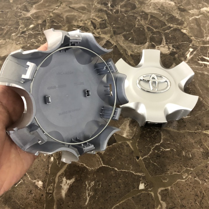 Logo chụp mâm, ốp lazang bánh sau xe ô tô Toyota Fortuner 2005-2011 - Mã sản phẩm TY-088