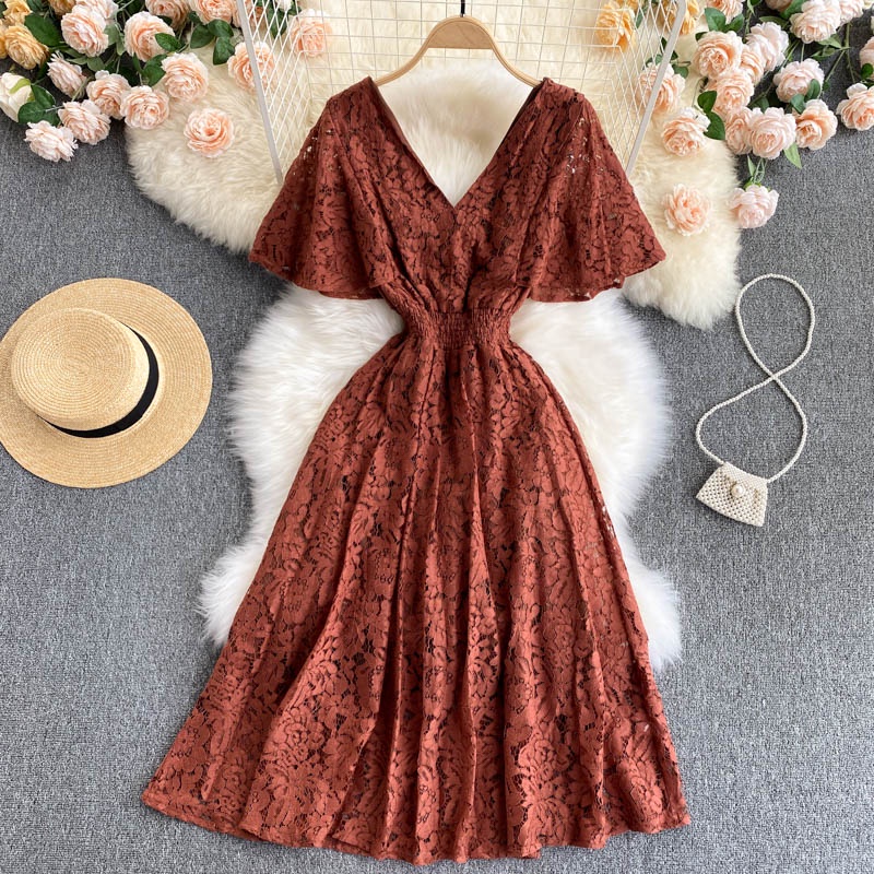 Váy ren dáng dài đi biển chất ren đẹp freesz