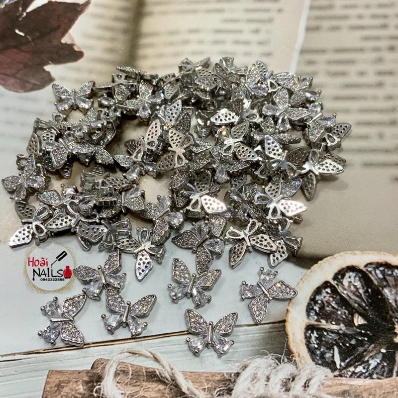 Charm cao cấp ( giá 1 chiếc)