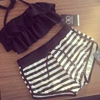 Bikini áo bèo đen quần sọc