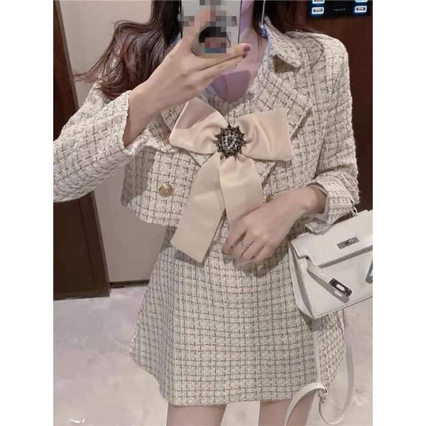 Đầm xinh kèm áo khoác #