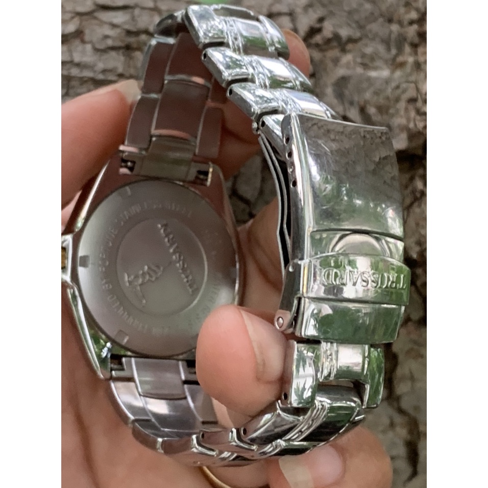 Đồng hồ nam Trussardi của Nhật