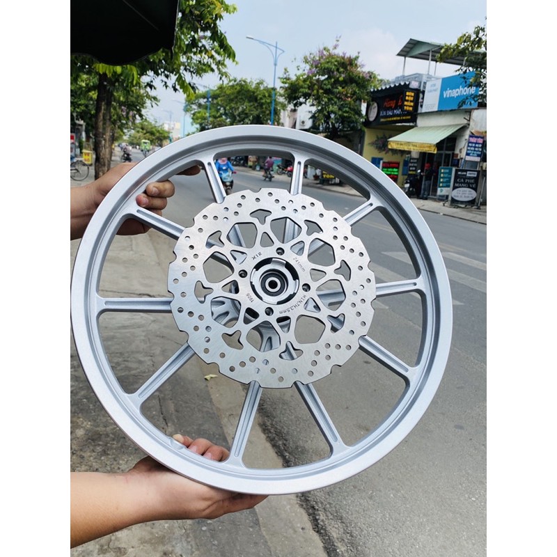 Mâm Daytona X1R Ex150. Đen và bạc. Tặng kèm dĩa trước.