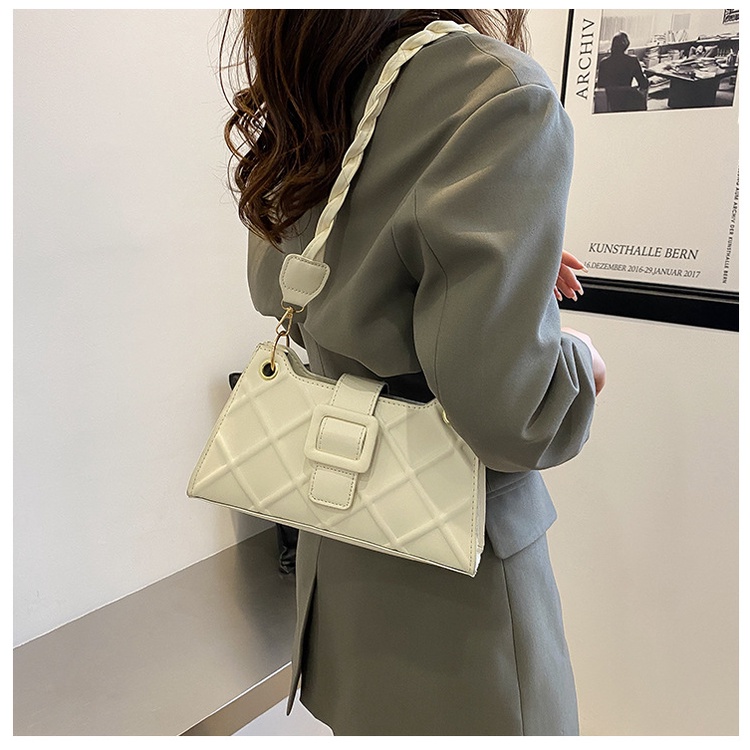 Các túi nhỏ được ưa chuộng năm nay. Túi Xách Đeo Vai Hình Vuông Cỡ Nhỏ Phong Cách Hàn Quốc Thời Trang Mùa Xuân Dành Cho Nữ 2022