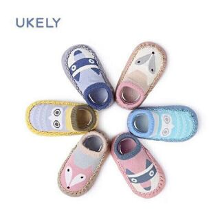 Giày tất cho bé ( mẫu mới - size 11cm)