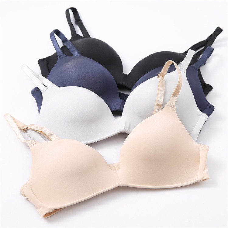 Áo ngực nữ mút mỏng, chất su trơn không gọng, 2 nấc cài quả to mặc thoải mái HLBOUTIQUE A799