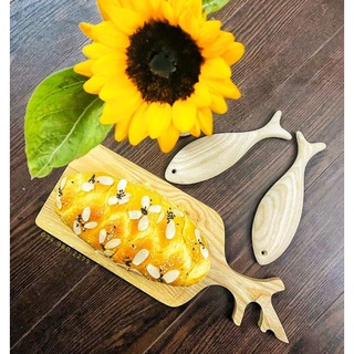 Thớt hình cành cây gỗ tần bì màu sáng - Thớt gỗ tay cầm cành cây trang trí decor chụp ảnh đồ ăn