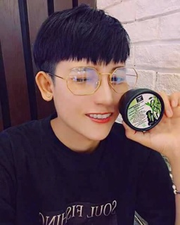 Bột than tre hoạt tính trắng răng