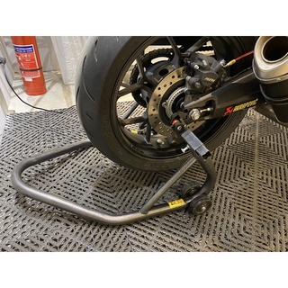 Ben nâng motor