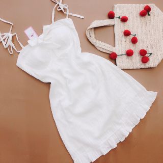 Đầm trắng 2s thắt nơ ngực - kèm ảnh thật